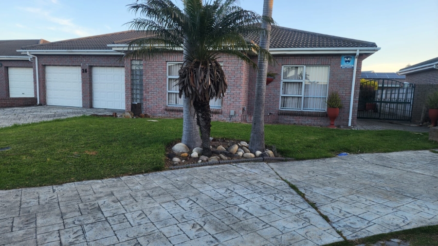 To Let 2 Bedroom Property for Rent in Rouxville Western Cape